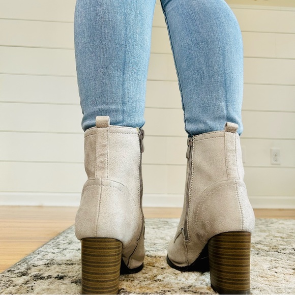 *SOLD* Baylor Lace-Up Grey Booties - Picture 6 of 15